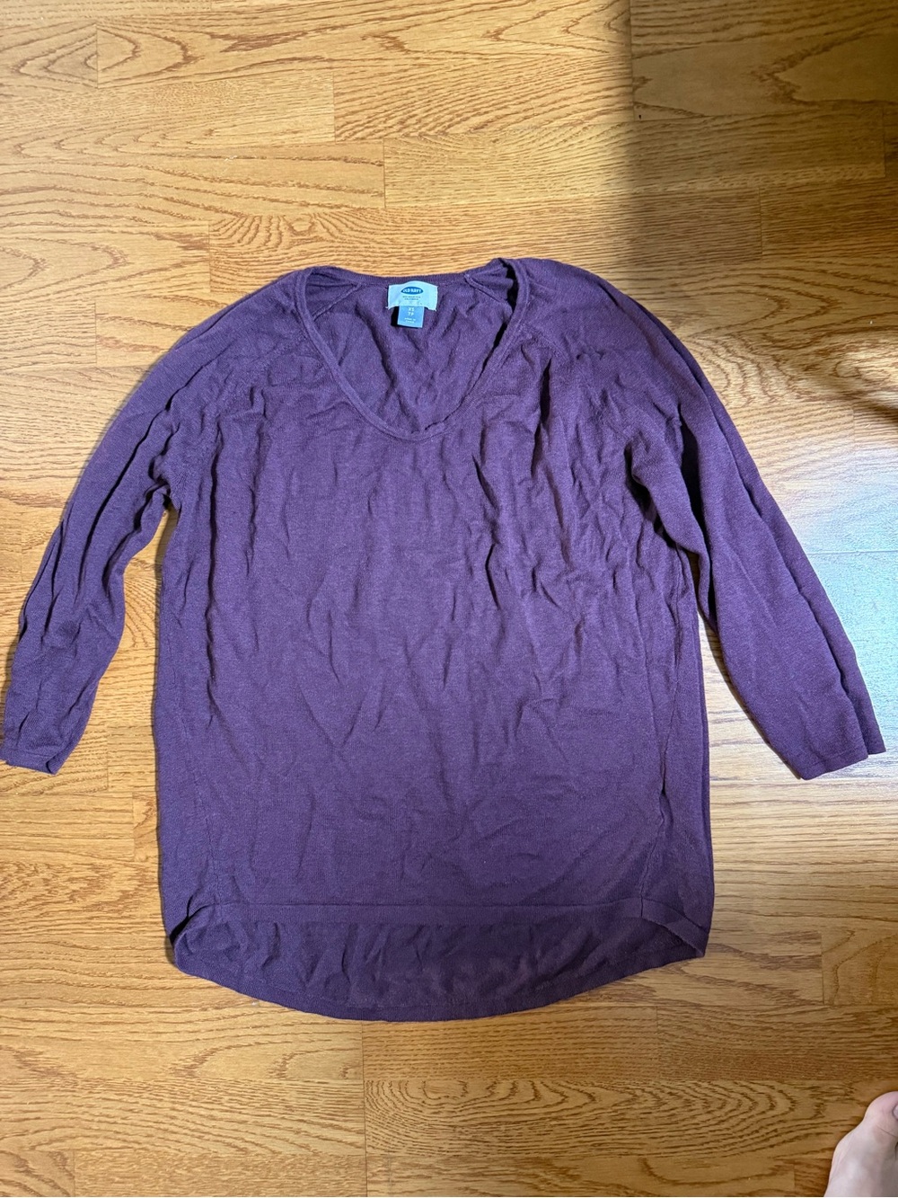 Old Navy Plum V-Neck Women's Lightweight Top